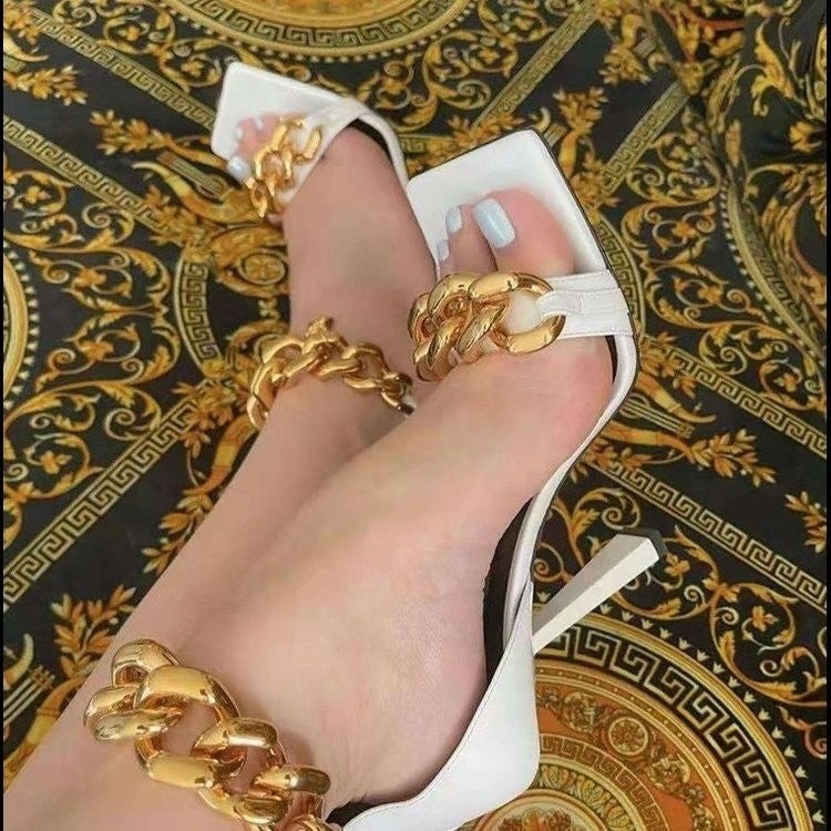 Low-cut Stiletto Sandals with Metal Chain