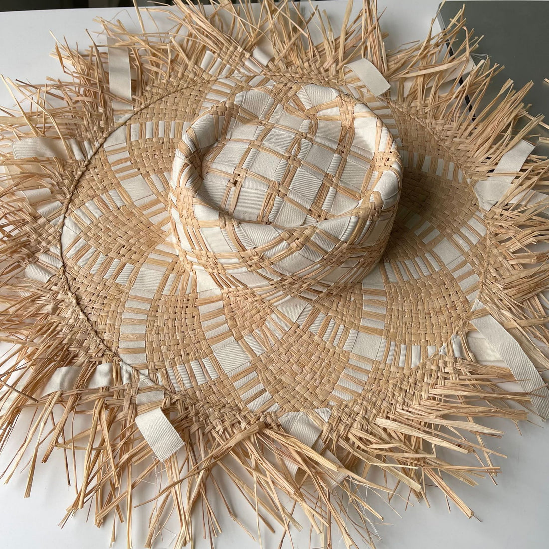 Light Weight Large Brim Straw Beach Summer Hat
