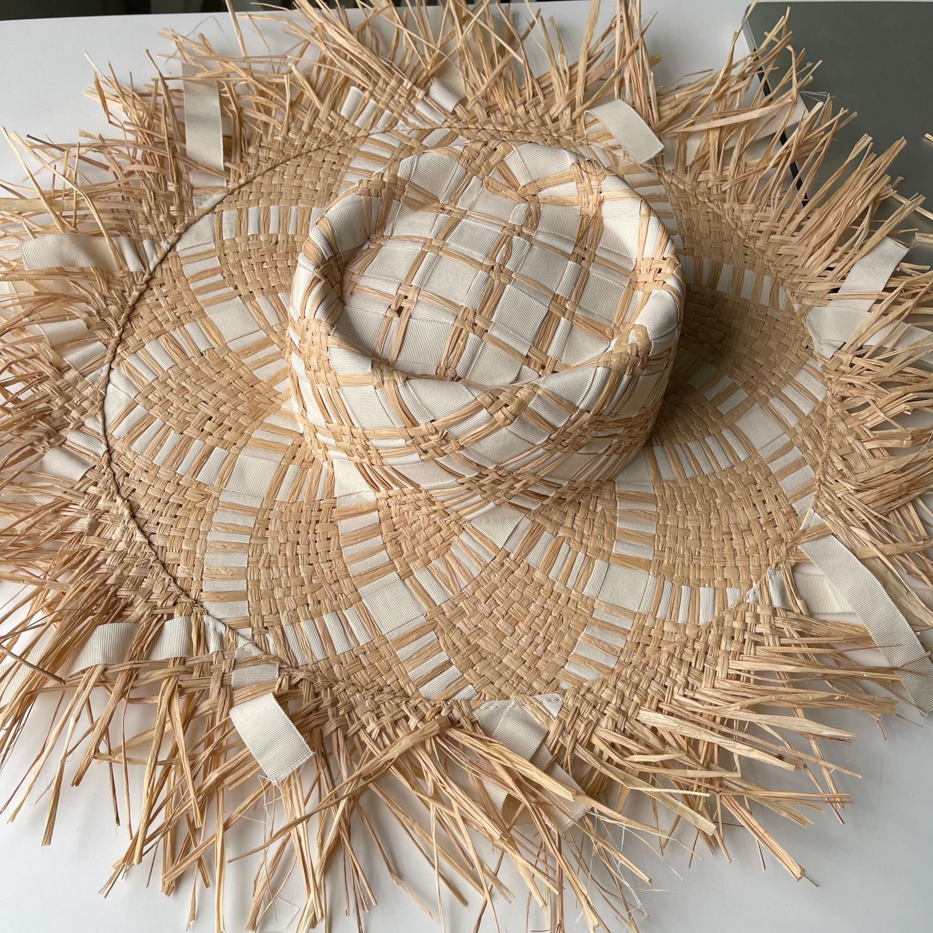 Light Weight Large Brim Straw Beach Summer Hat