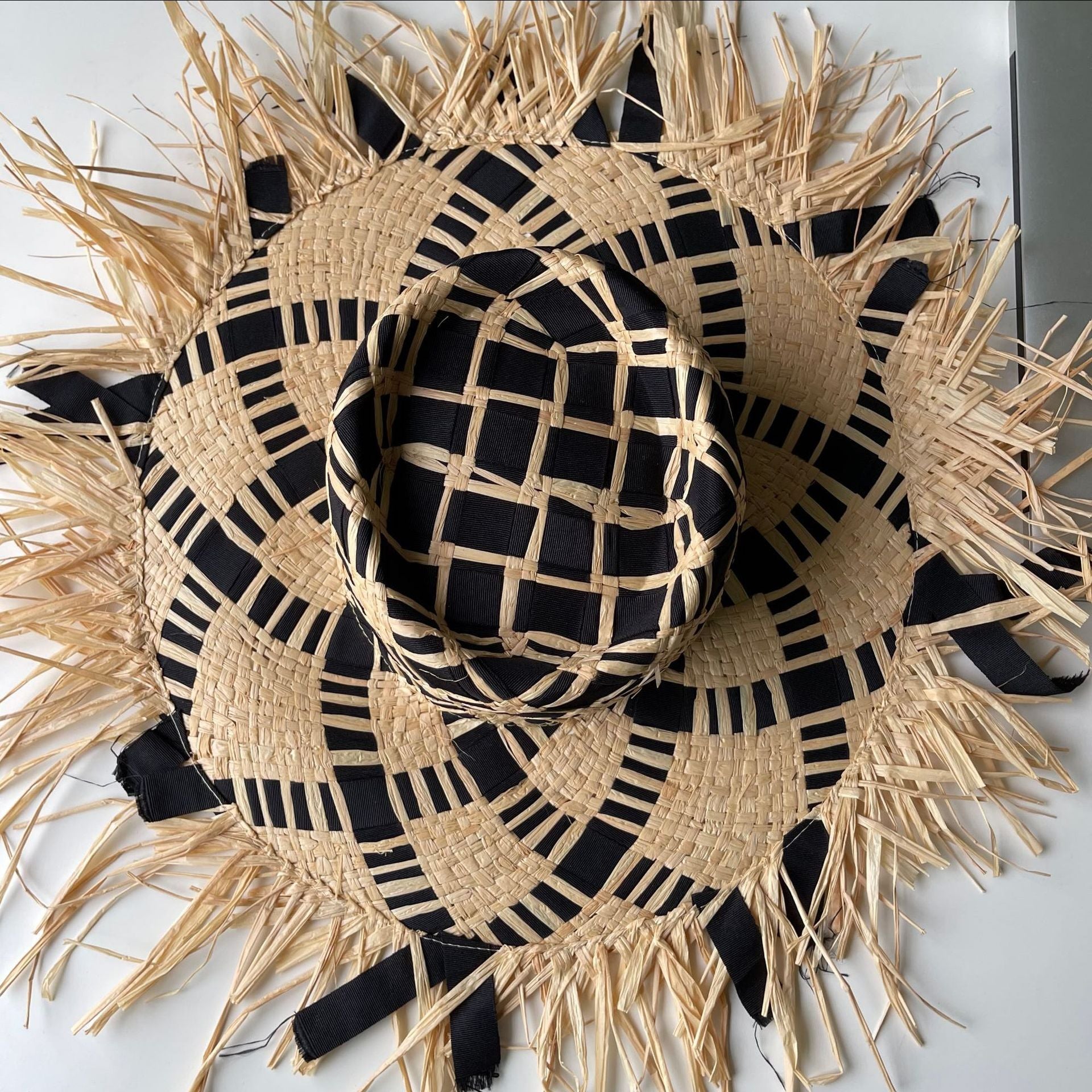 Light Weight Large Brim Straw Beach Summer Hat