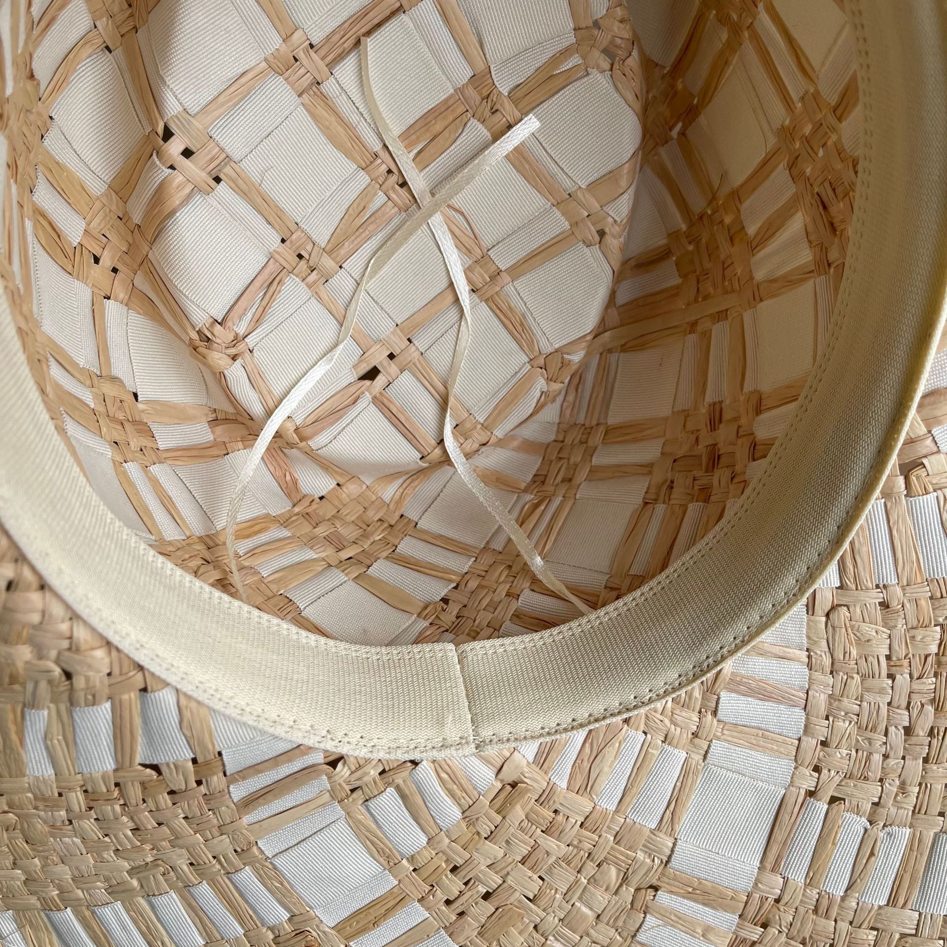 Light Weight Large Brim Straw Beach Summer Hat