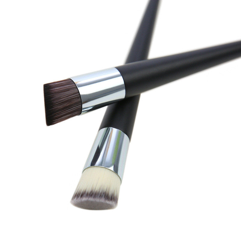 Essential Wooden Handle Makeup Brush for Liquid Foundation